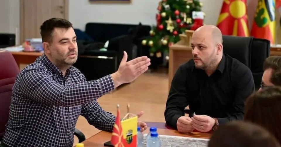 ГРАДОНАЧАЛНИЦИТЕ НА ЧУЧЕР САНДЕВО И БУТЕЛ ФОРМИРАА РАБОТНА ГРУПА: Заедничко решавање на проблемите со фекалната канализација