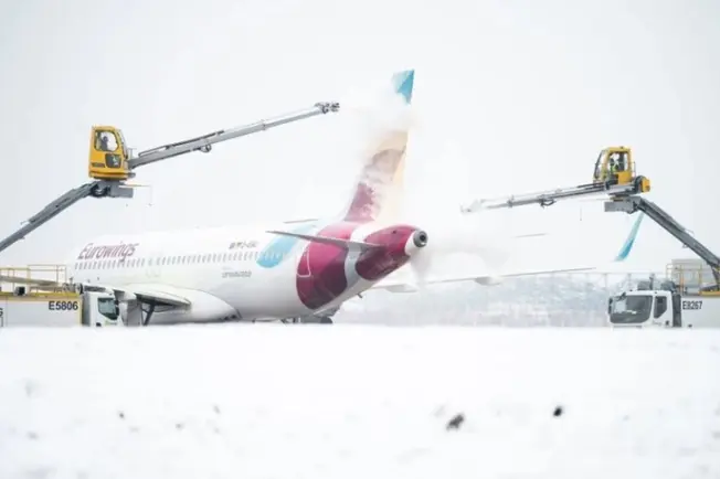 Откажани сите полетувања од берлинскиот аеродром