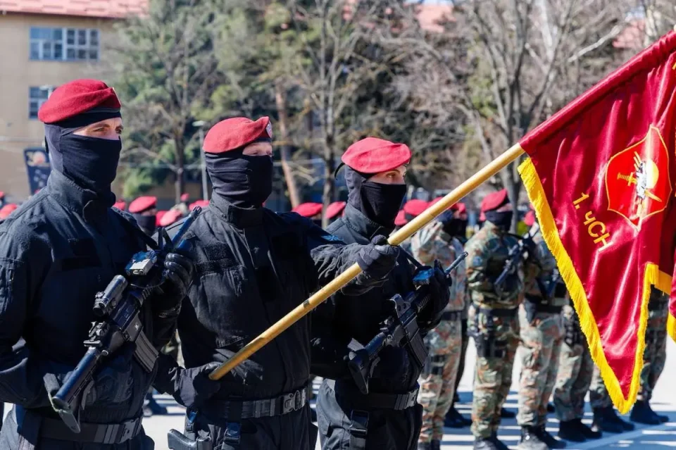 (ФОТО) СЕКОГАШ И СЕКАДЕ ПРВИ: Армиските „Волци“ го одбележаа денот на единицата