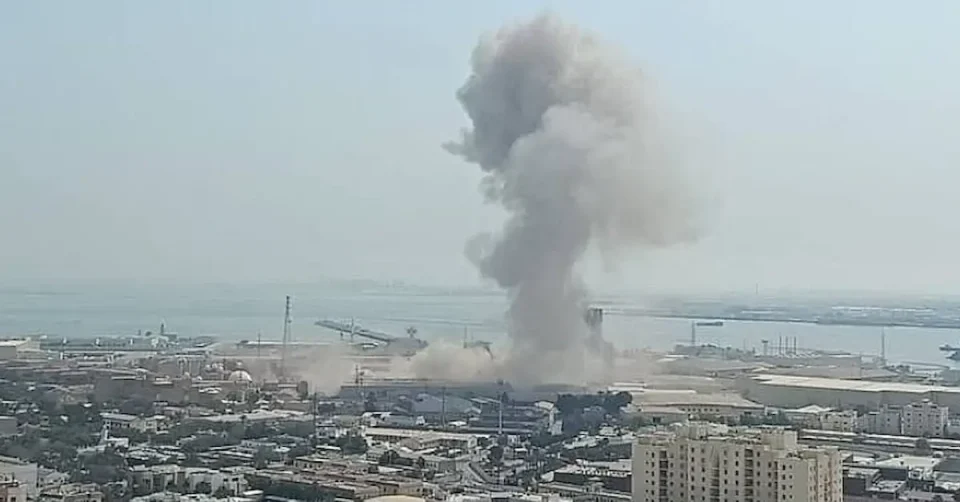 (ВИДЕО) ЕКСПЛОЗИИ ВО БАХРЕИН, КУВАЈТ И АБУ ДАБИ: Иранците лансираа балистички ракети и беспилотни летала врз американски воени бази