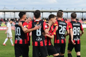 Лидерот Вардар со победа стартуваше во вториот дел од сезоната во Првата македонска фудбалска лига (ПМФЛ), откако попладнево