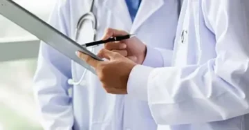 Странската комисија за истражување на кардиолошките и кардиохируршките операции ја сочинуваат тројца врвни експерти