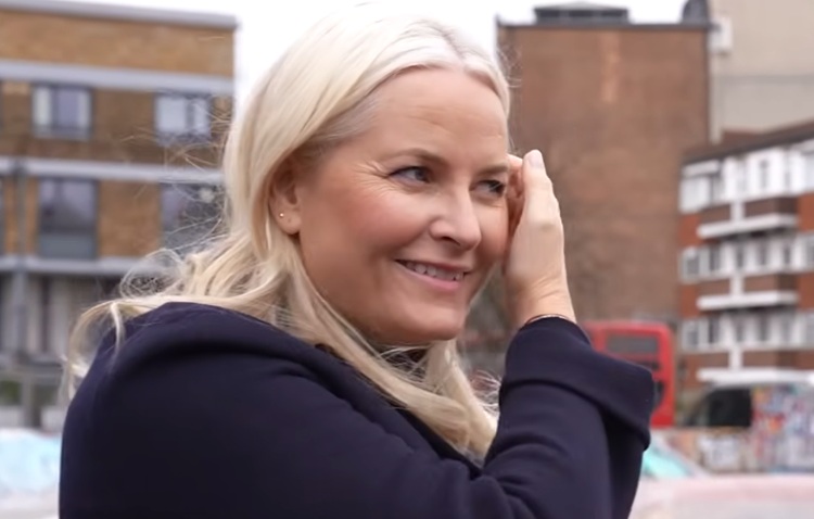 Норвешката принцеза Мете-Марит повторно се извини за контактите со Џефри Епстин