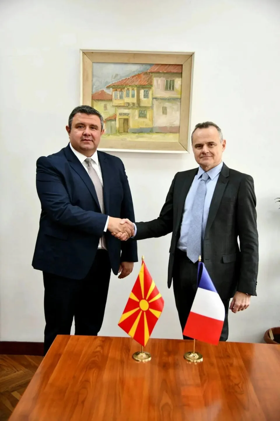 БЕСKОМПРОМИСНА БОРБА ПРОТИВ КОРУПЦИЈАТА: Мицевски на средба со францускиот амбасадор