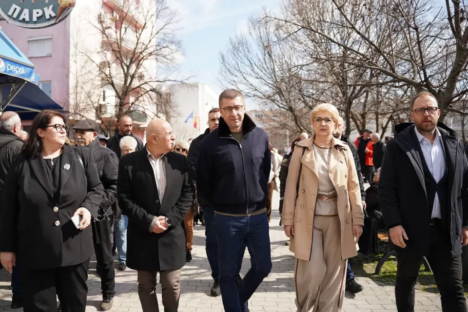 (ФОТО) МИЦКОСКИ ВО СВЕТИ НИКОЛЕ: Тодорова сабота е длабоко вкоренета во нашата култура и претставува симбол на почит кон обичаите