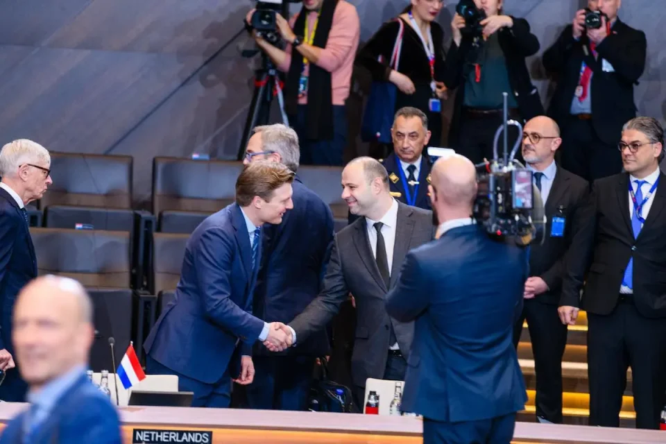 Мисајловски со порака во седиштето на НАТО: Силна поддршка за американските мировни напори за Украина и Европа