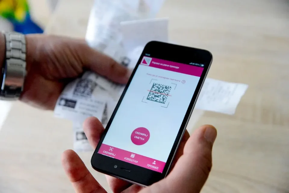 ПРОВЕРЕТЕ СИ ГИ СМЕТКИТЕ: Започна исплатата на „МојДДВ“