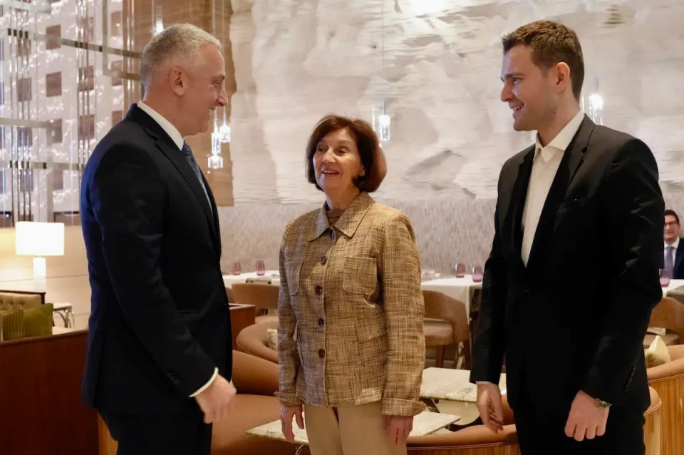 (ВИДЕО) Муцунски од Дубаи: Економијата и дигитализацијата се во фокусот на посетата