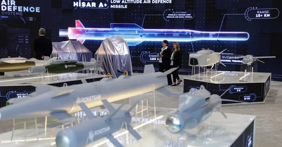 (ВИДЕО) ТУРЦИЈА ПРЕТСТАВИ НОВО ОРУЖЈЕ: Може да погоди цели на оддалеченост од над 100 километри