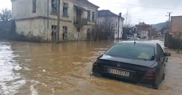 Центарот за управување со кризи информира за состојбата по обилните врнежи од дожд заклучно со 12:30 часот, при што се