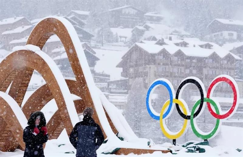 Први медали за Италија, Шведска и Швајцарија на стартот на ЗОИ