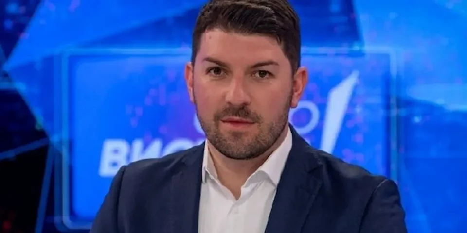 БУГАРСКИ ЕКСТРЕМИСТИ СО ЗАКАНИ ПО ЖИВОТ ЗА НОВИНАРОТ ВИДИНОВСКИ: „Смрт за вас!“, „Копилиња асномски!“, МАН побара Обвинителство веднаш да реагира