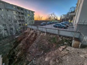 Свлечиштето регистрирано во скопската населба Железара отвори сериозни прашања за безбедноста на новоизградените објекти на нестабилни косини
