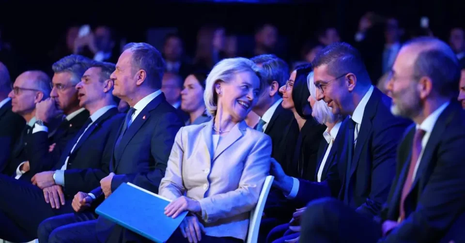 (ФОТО) МИЦКОСКИ НА ЈУБИЛЕЈОТ НА ЕПП: Заедништвото клучно за посилна Европа