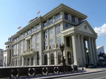 Евакуација на македонски државјани