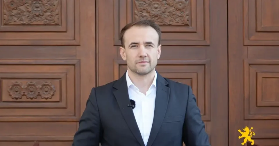 СТАБИЛЕН РАСТ НА ЕКОНОМИЈАТА: Во шест квартали креирани 18.000 нови работни места