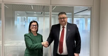 Минчев ги претстави реформските приоритети на јавната администрација пред ЕК