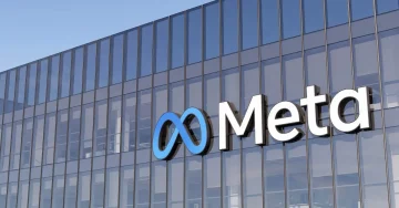 Мета“ планира да отпушти 20 проценти или повеќе од својата работна сила за да го компензира скапиот развој на вештачка интелигенција и да се