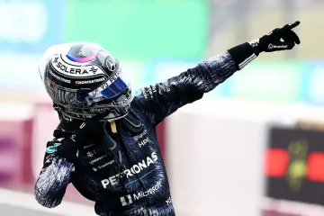 Возачот на Мерцедес, Кими Антонели победи на денешната трка за Големата награда на Јапонија што се возеше на патеката Сузука. Второто место