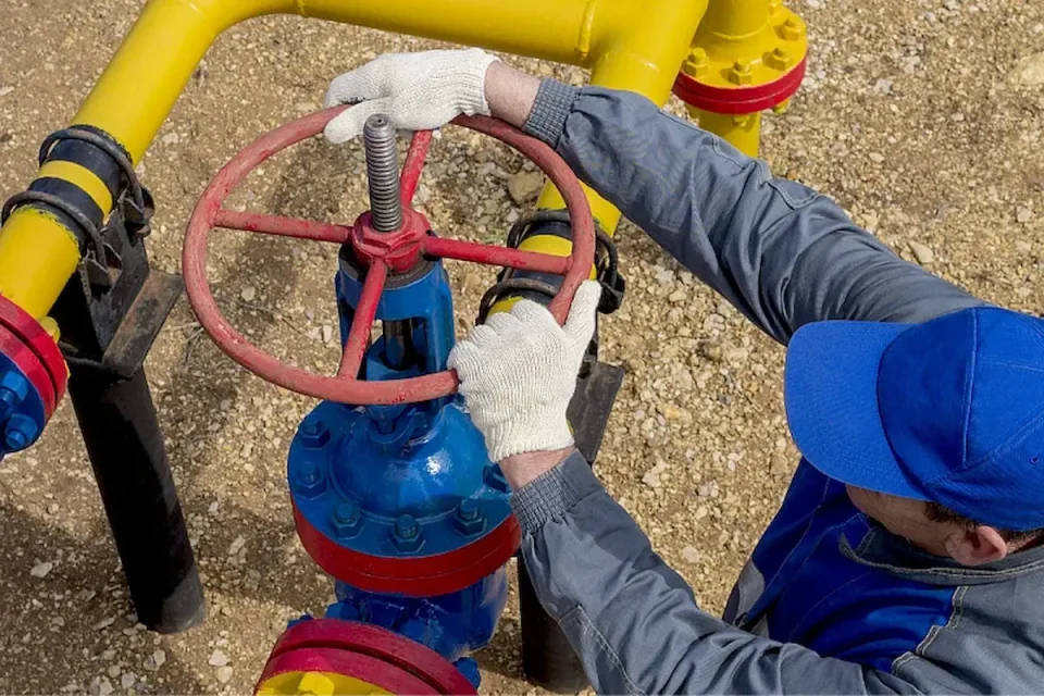 Цените на природниот гас во Европа се зголемија за 35 проценти поради нападите врз енергетската инфраструктура во Заливот