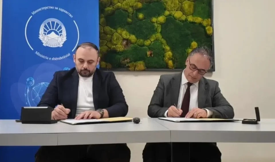 НОВИ МОНТАЖНИ ПАРКИНЗИ ВО КЛИНИЧКИ: Град Скопје и Министерството за здравство потпишаа договор