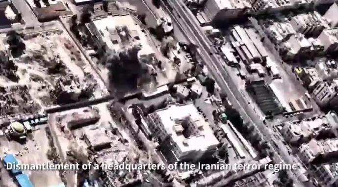 (ВИДЕО) БИЛ ЗАСОЛНЕТ, НО ЗА ЏАБЕ: Објавена снимка од моментот кога беше убиен Али Хамнеи