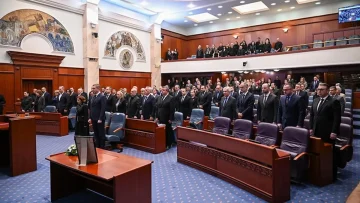 Трагедиите никогаш не треба да бидат поле на раздор. Тие треба да бидат моменти на солидарност, на хуманост и сплотеност, истакна претседателот