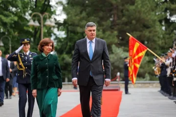 Претседателката, Гордана Сиљановска-Давкова, е во официјална посета на Хрватска, каде што имаше средба со претседателот, Зоран Миланови