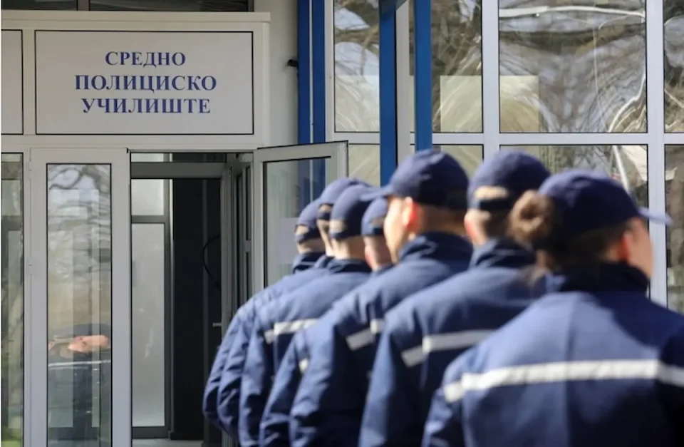 СРЕДНО ПОЛИЦИСКО ОБРАЗОВАНИЕ: По 26 години ќе се запишат околу 200 ученици, МВР со големи инвестиции во Центарот за обука