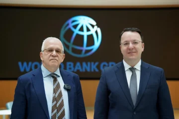 Заменик претседателот на Владата Александар Николоски, денеска во Вашингтон, САД, оствари работна средба со Чарлс Кормиер, регионален директор