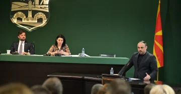 Советот на Град Скопје на денешната седница го усвои ребалансот на Буџетот со кој средствата се зголемуваат за дополнителни 166 милиони денари, наменети