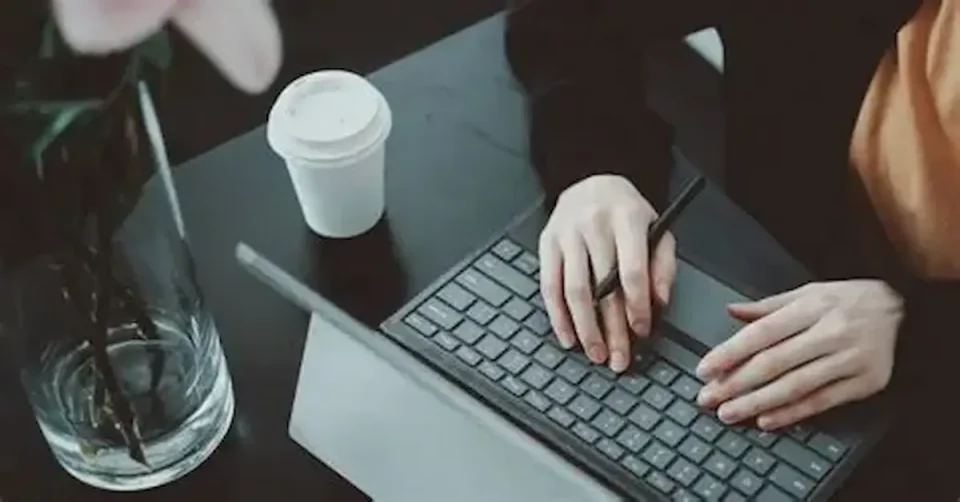 Шпанија воведува работна недела од 35 часа за државните службеници