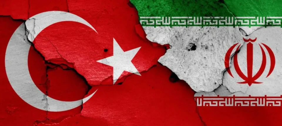 Турција презема акција по пресретнувањето на ирански проектил, Техеран демантира дека е нивна ракета