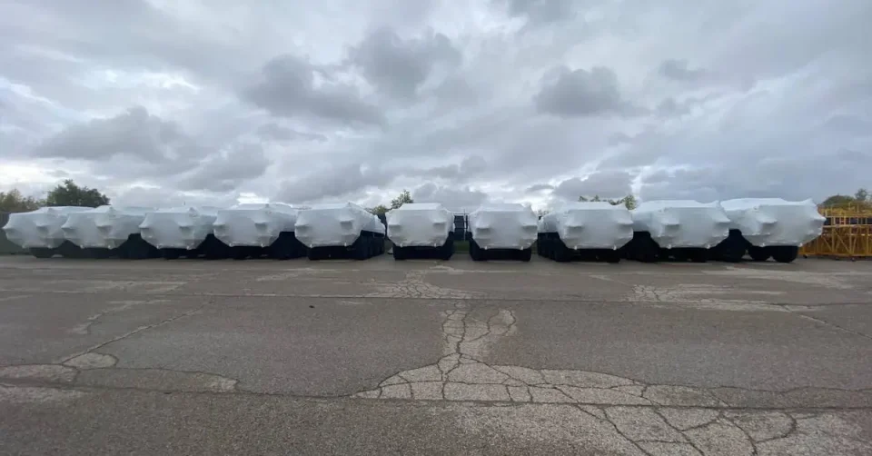 17 ОКЛОПНИ ВОЗИЛА НАБАВЕНИ ОД САД: Денеска ќе бидат претставени „Страјкерите“