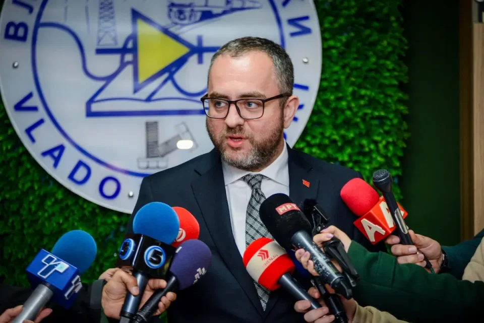 Тошковски: Имаме раст на пријави за семејно насилство, жртвите сè повеќе се охрабруваат