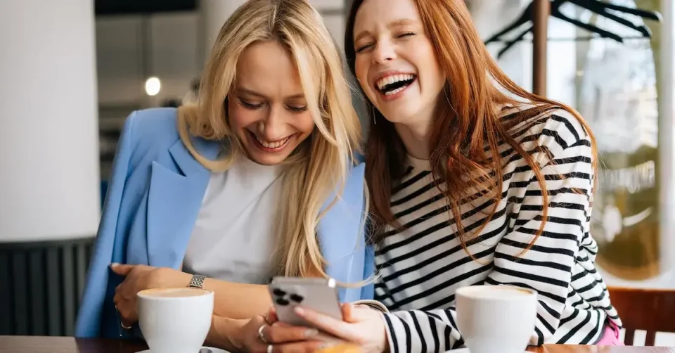 Хуморот како нивна суперсила: Четири знаци на зодијакот кои се родени комичари