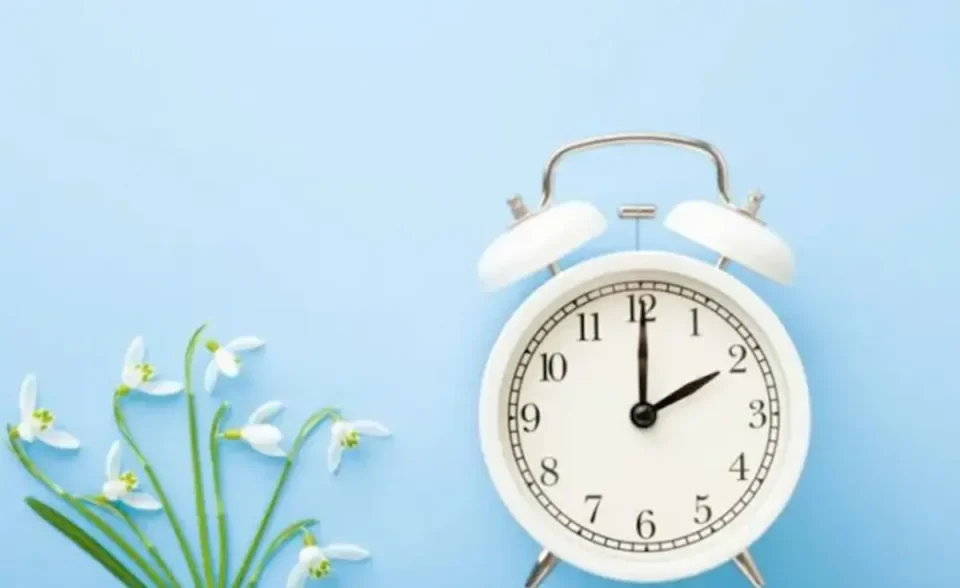 Пролетта пристигнува утре: Деновите подолги, ноќите пократки, еве кога се поместува часовникот