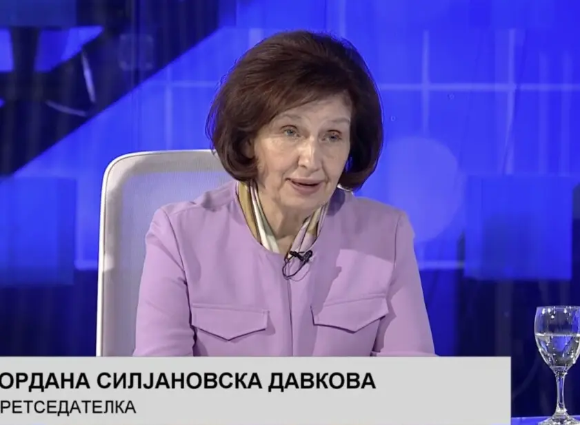 ПРЕТСЕДATEЛКАТА ПРОТИВ ПОЛАГАЊЕ ПРАВОСУДЕН ИСПИТ НА АЛБАНСКИ: Страв ми е да не се загубиме во преводот