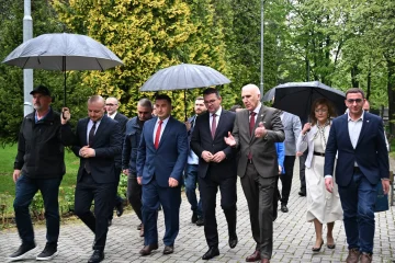 Трипуновски: Инвестиција од 12 милиони денари во лабораторија за безбедност на храната при Универзитетот во Тетово