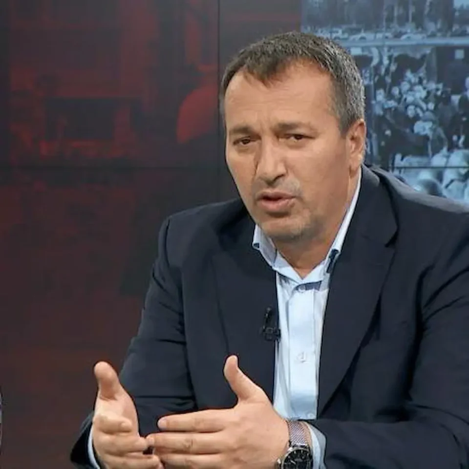 Мицкоски до Беџети: Вистината се утврдува во судска постапка, не во јавни настапи