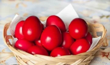 СОВРШЕНИ ВЕЛИГДЕНСКИ ЈАЈЦА: Како да спречите пукање при варење