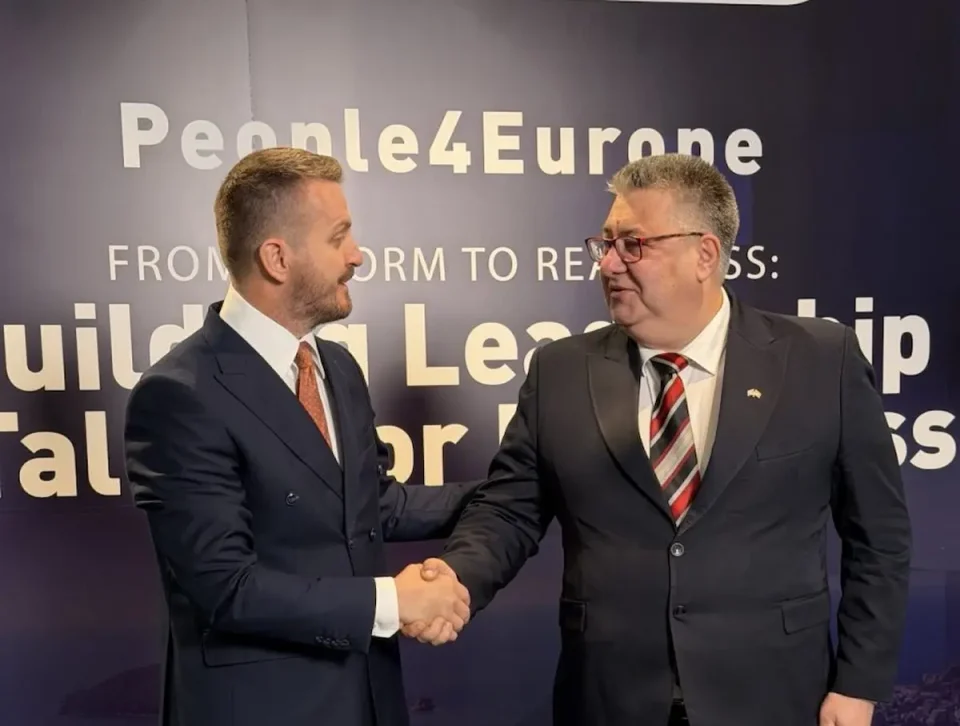 Минчев од Будва: Силните институции се градат преку инвестиции во знаење