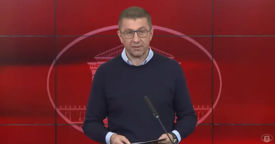 ПОЕВТИНУВААТ ГОРИВАТА ОД УТРЕ: Мицкоски најави намалување и најниски цени во регионот