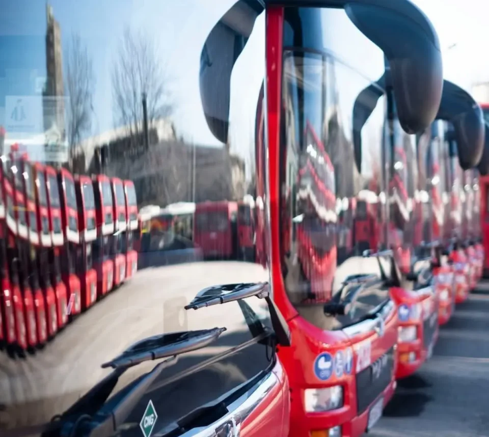 Завршена евалуација: Избрана понуда за 150 електрични автобуси и 75 станици за полнење