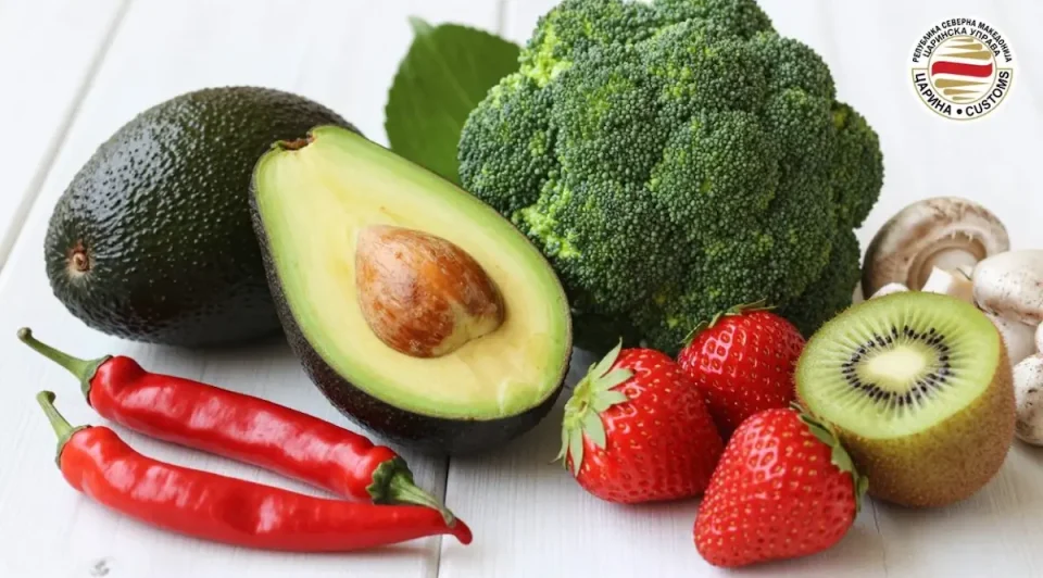 Царината спречи обид за шверц на 12,5 тони овошје и зеленчук на Богородица