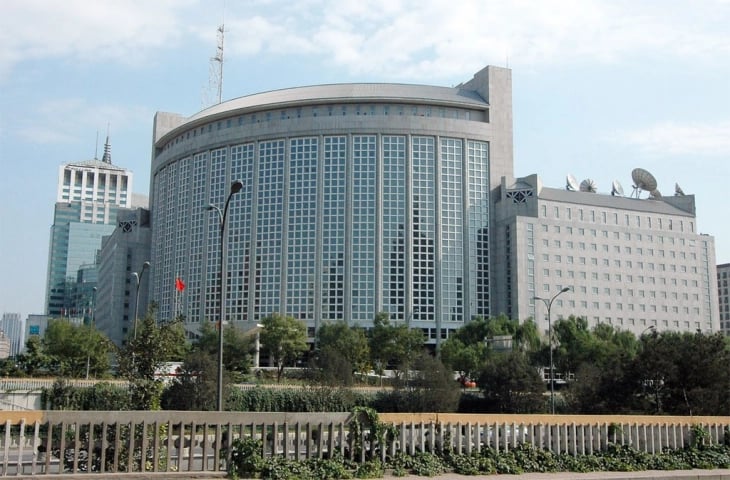 Обид за смирување на тензиите: Кина посредува меѓу Авганистан и Пакистан по судирите на граничните области