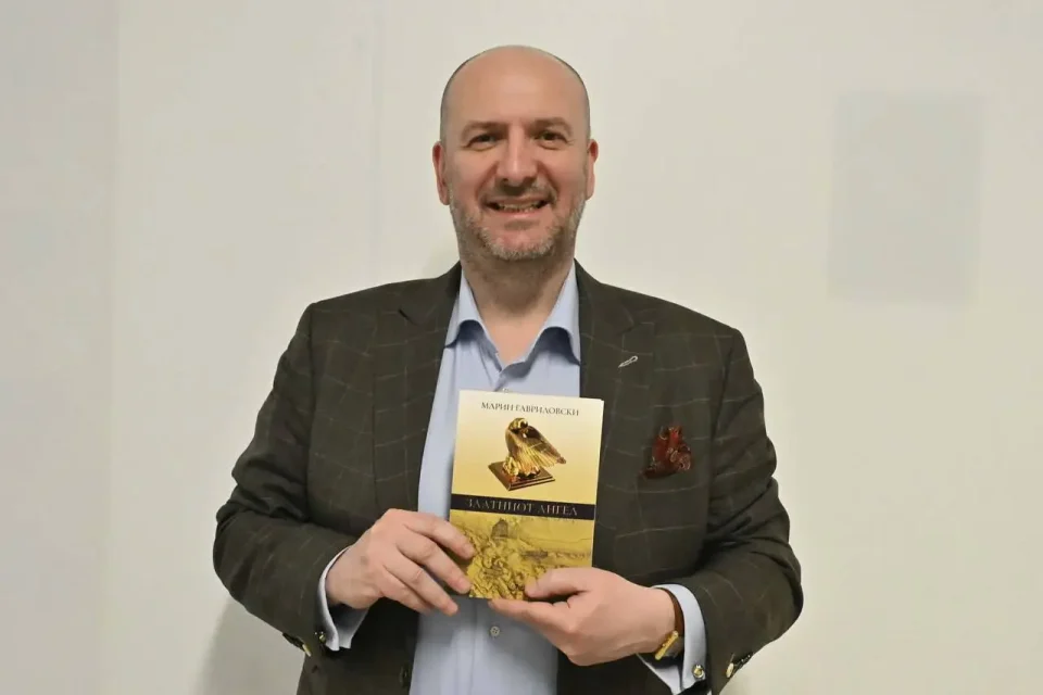 (ВИДЕО) Романот „Златниот ангел”, македонска верзија на „Кодот на Да Винчи”?