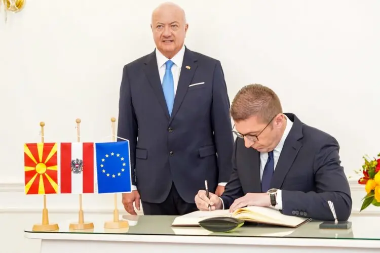 ЕВРОПА МОРА ДА НОСИ ОДЛУКИ И ДА ВОДИ, НЕ ДА СЕ ПРИЛАГОДУВА: Ни треба заедничка визија каде сакаме да бидеме за 10 години