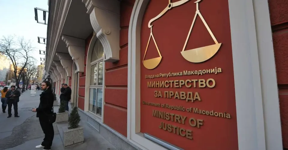 Министерството за правда иницира прибирање на предметите поврзани со Груевски