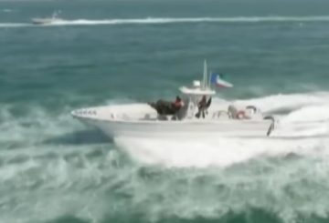 Иран отвори оган во Ормускиот теснец: Нападнат индиски бродови, преминот повторно затворен